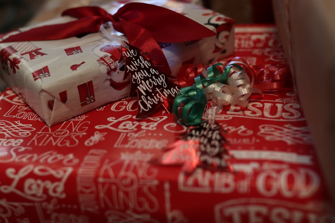 Christmas gifts for mom, dad and teens